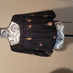 Boot Barn Wild Moss blouse - M Black with   taupe and peach floral print